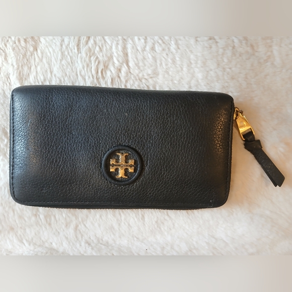 Tory Burch Black Leather Wallet - Picture 2 of 16